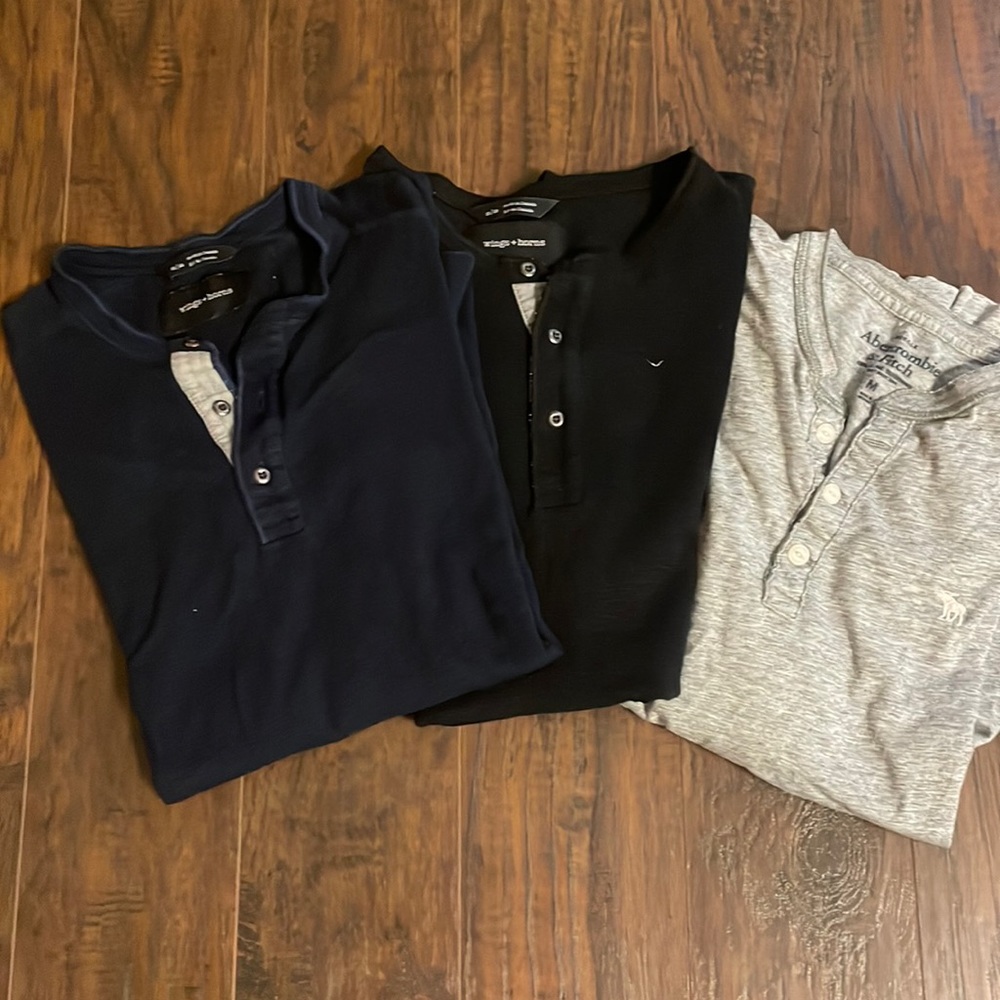 Lot of 3 mens shirts, Abercrombie and wings+ horns